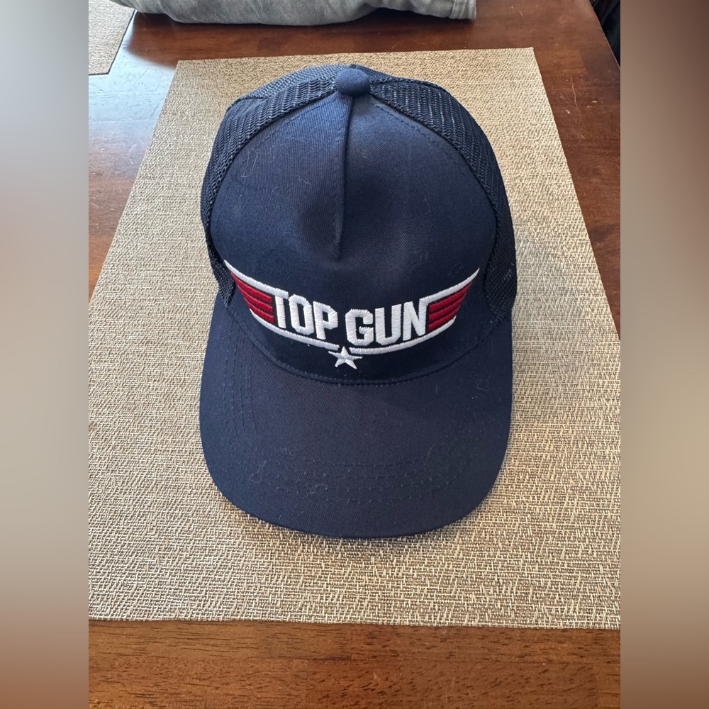 Top Gun hat‎